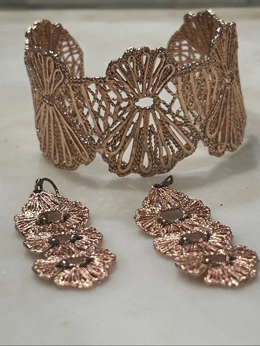 Retired Stella & Dot Geneve Rose Gold Filigree Cuff Bracelet with Drop Earrings